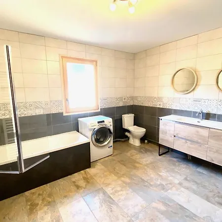 Renovated With Terrace For 14 People Apartment Saint-Jean-de-Maurienne