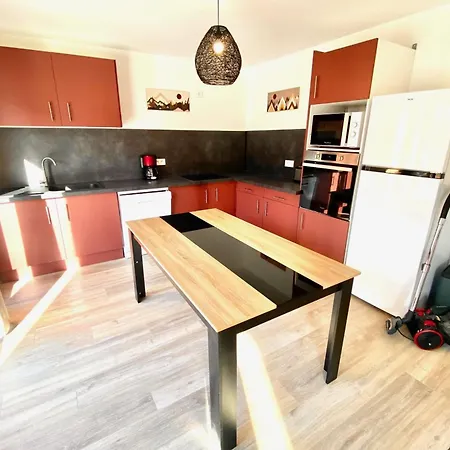 Apartment Renovated With Terrace For 14 People Saint-Jean-de-Maurienne