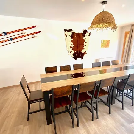 Renovated With Terrace For 14 People Apartment
