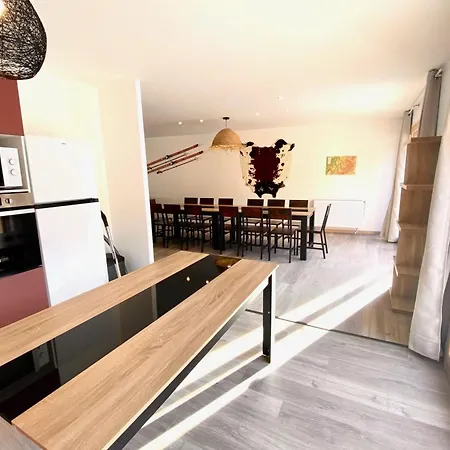 Renovated With Terrace For 14 People Apartment *