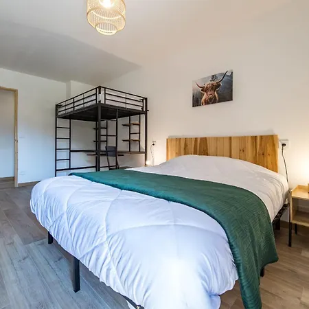 Renovated With Terrace For 14 People * سان-جان-دي-موريين